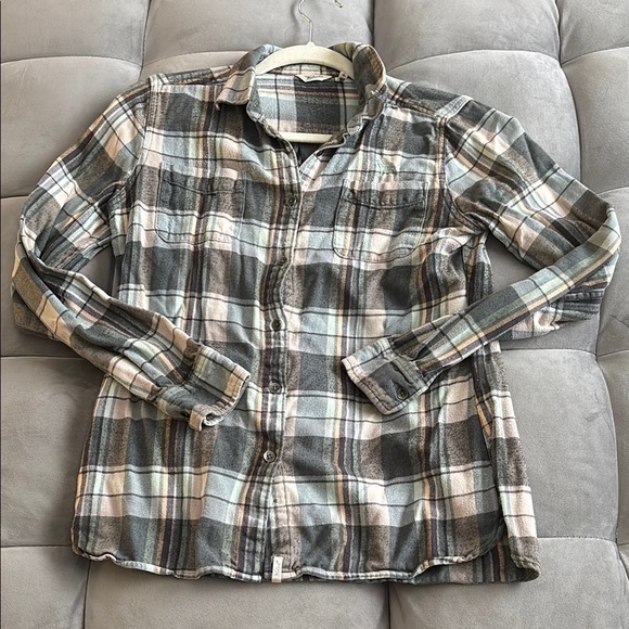 Woolrich Tops - Woolrich Plaid Button-Up Shirt Flannel size Small